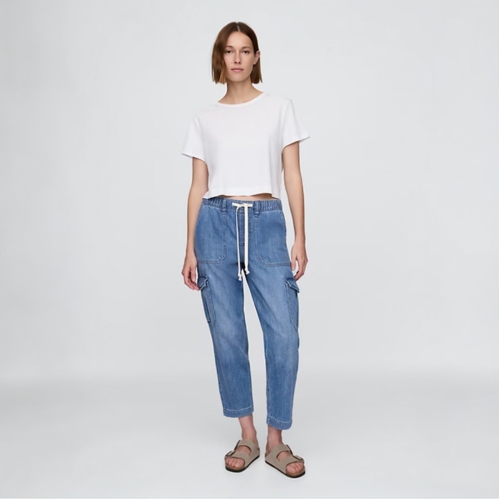 GAP Women's Light Blue Denim Cargo Jogger Jeans